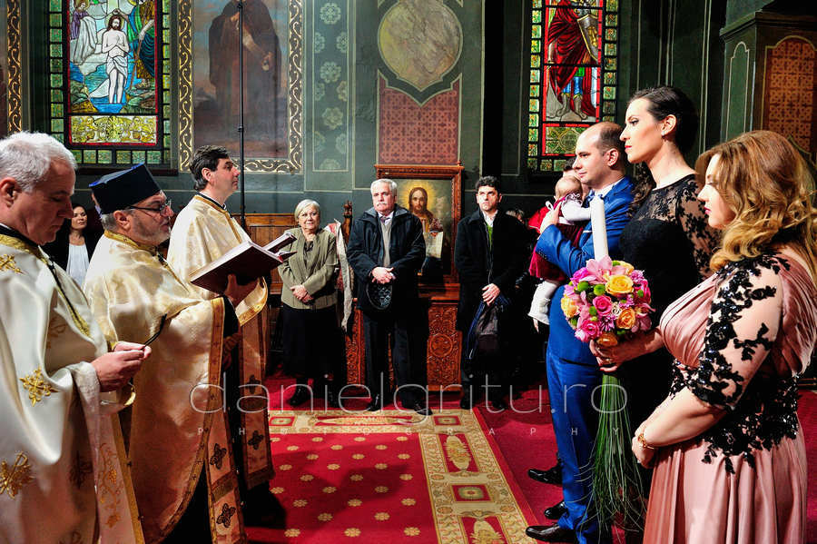 Foto botez Bucuresti | Maria Emma | Crown Cismigiu