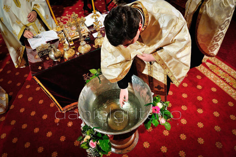 Foto botez Bucuresti | Maria Emma | Crown Cismigiu