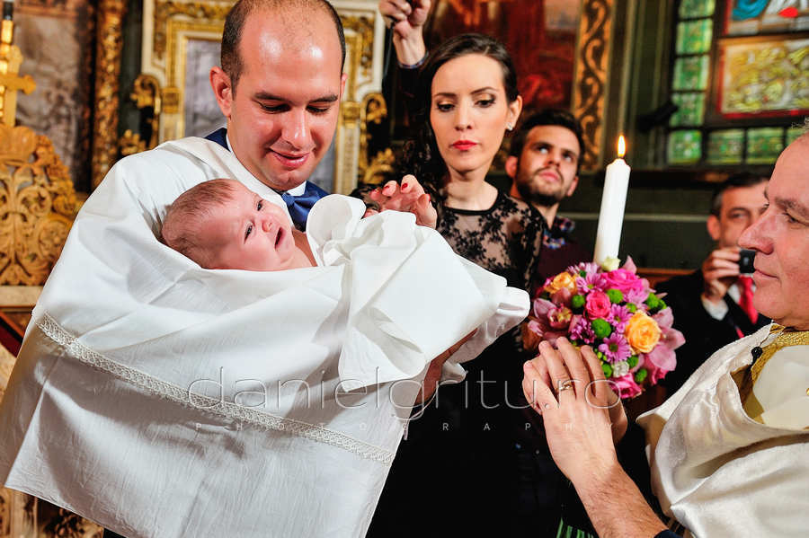 Foto botez Bucuresti | Maria Emma | Crown Cismigiu