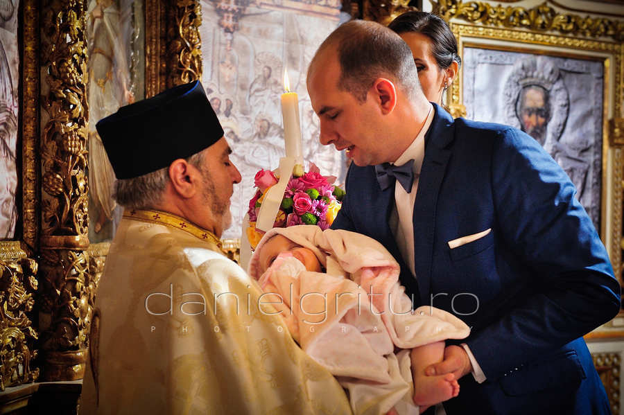 Foto botez Bucuresti | Maria Emma | Crown Cismigiu