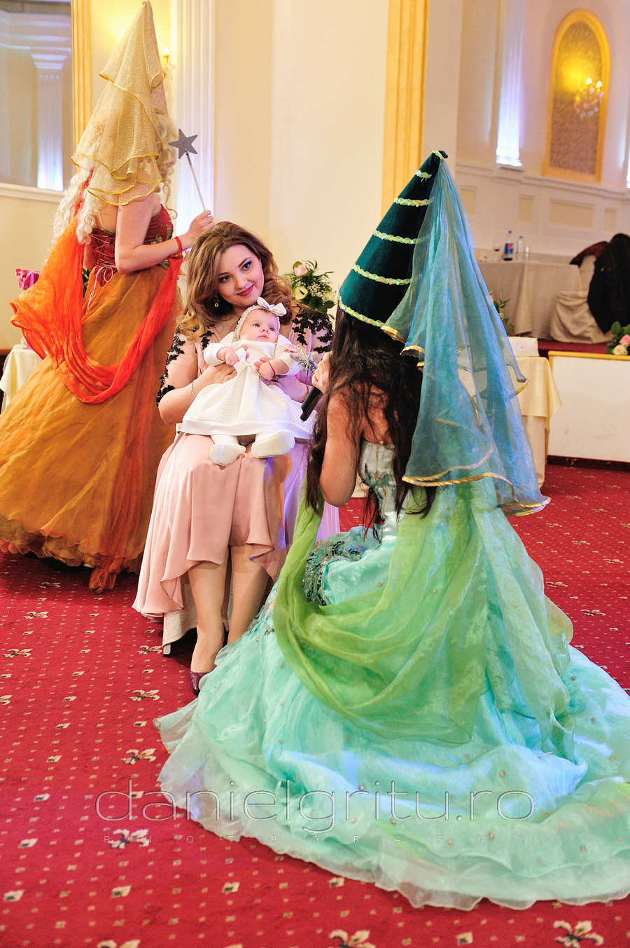 Foto botez Bucuresti | Maria Emma | Crown Cismigiu
