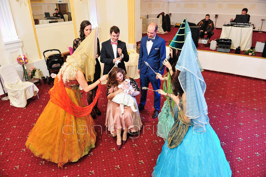Foto botez Bucuresti | Maria Emma | Crown Cismigiu