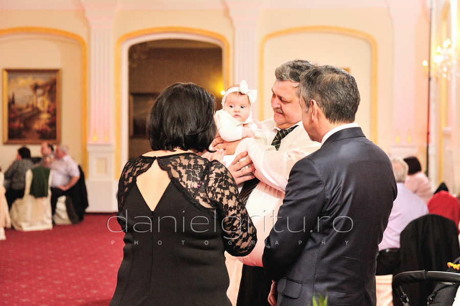 Foto botez Bucuresti | Maria Emma | Crown Cismigiu