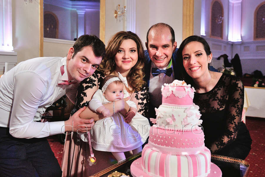 Foto botez Bucuresti | Maria Emma | Crown Cismigiu