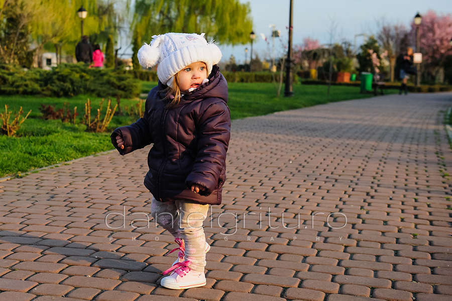 Fotograf copii Ploiesti | Prima zi de primavara cu Mariuka